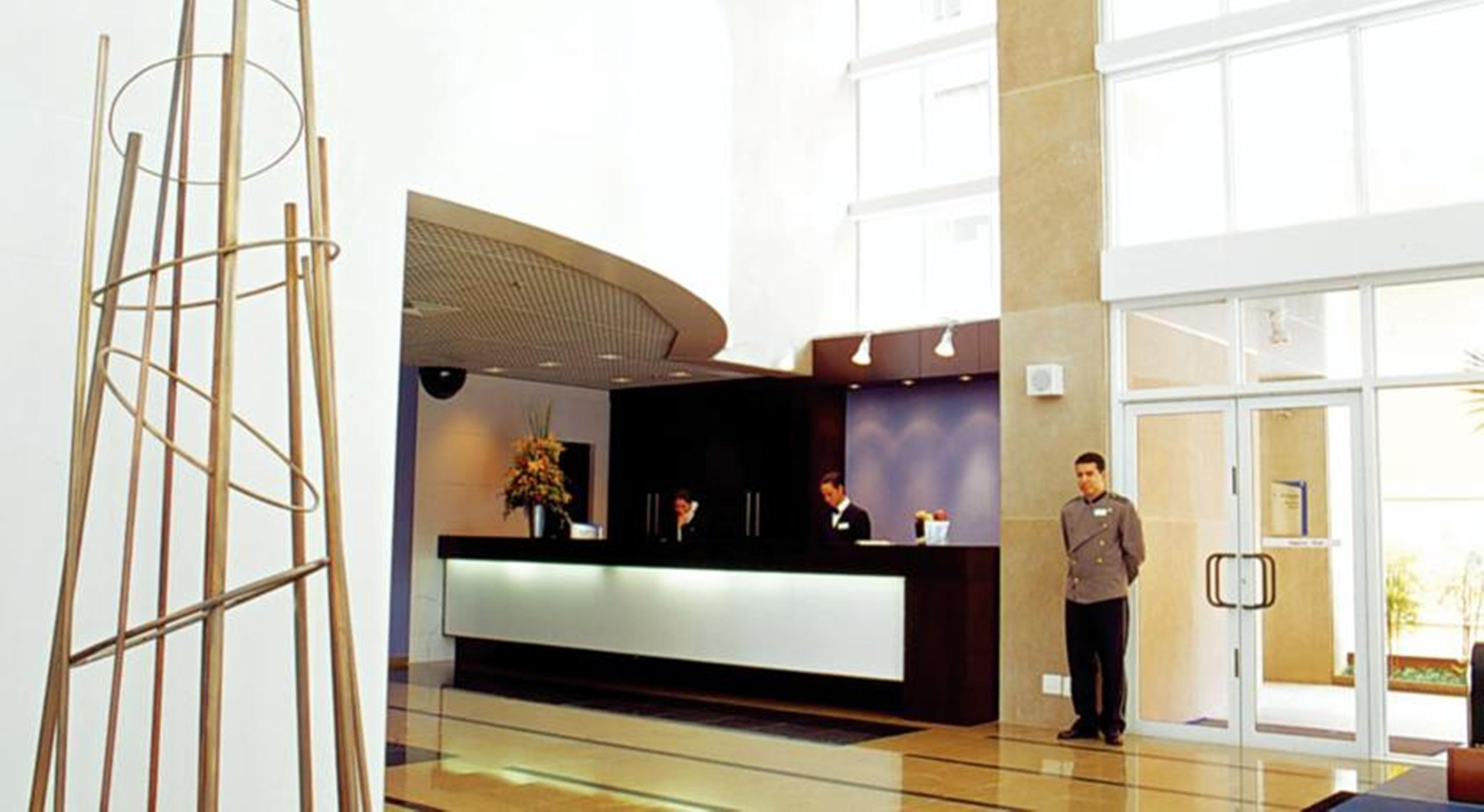 Transamerica Prime International Plaza Hotel
