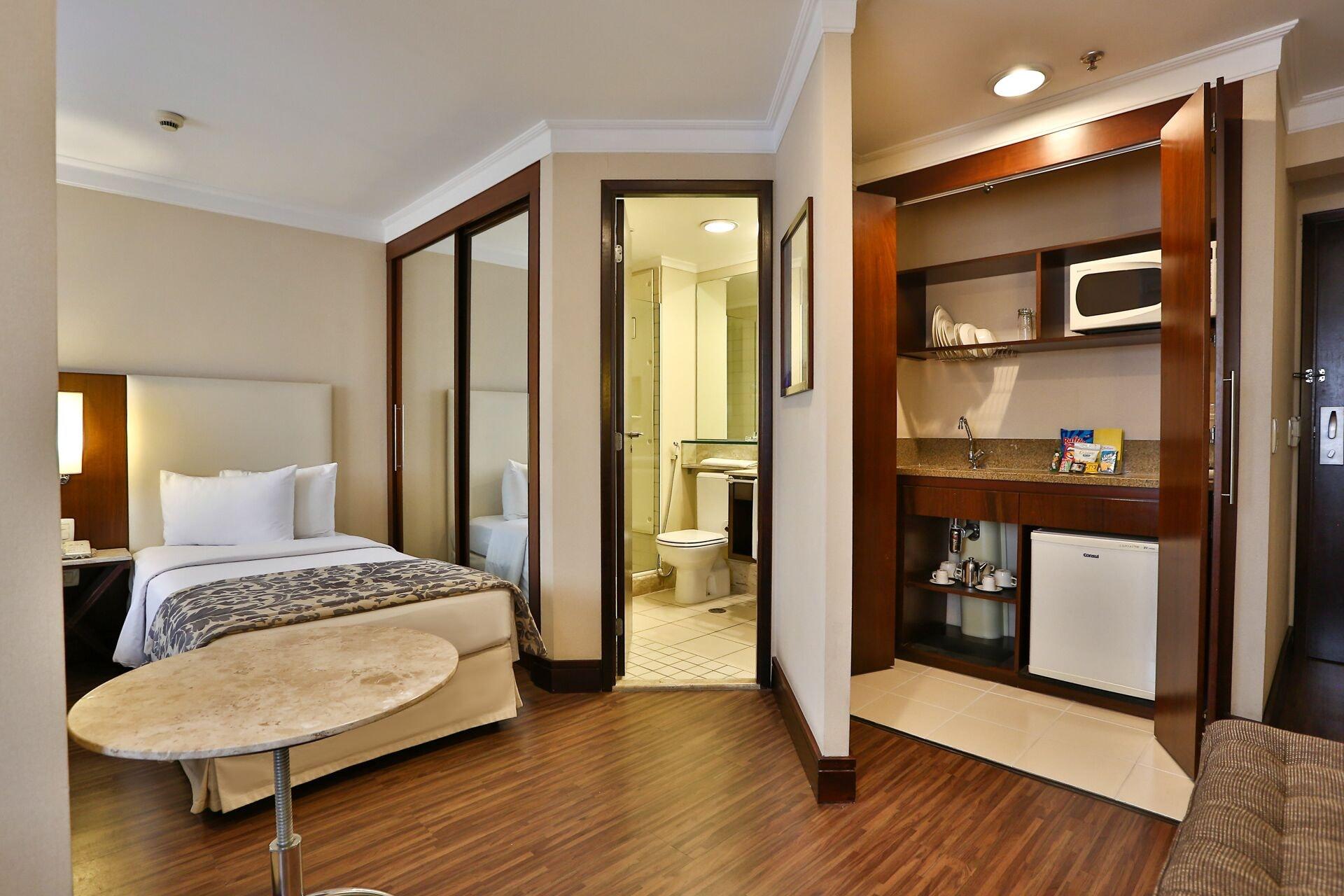 Transamerica Prime International Plaza Hotel 4*