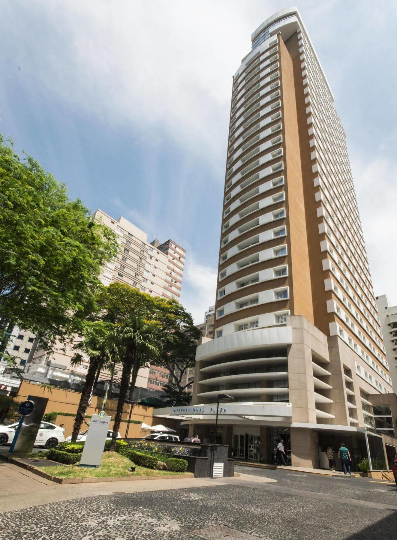 Hotel Transamerica Prime International Plaza 4*
