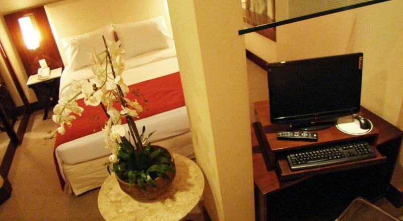 Hotel Transamerica Prime International Plaza 4*